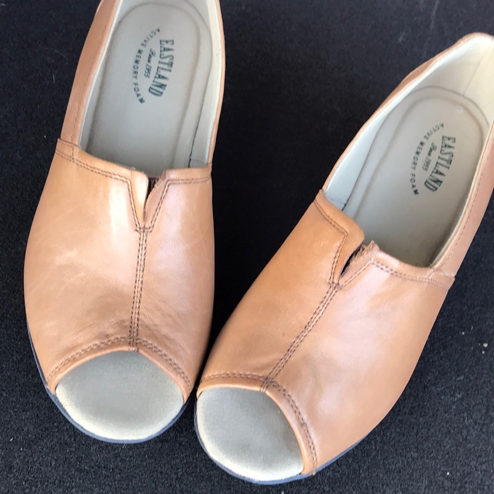Eastland memory foam wedges